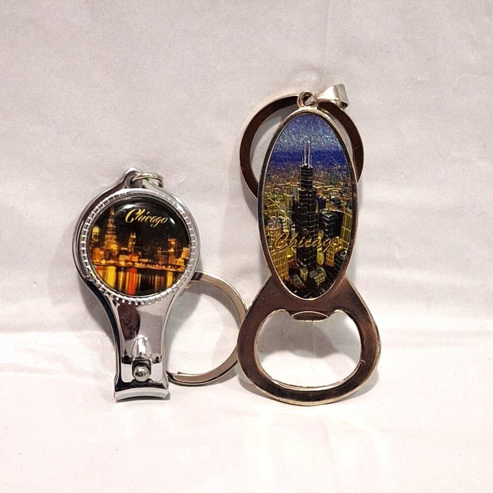 2 Pack Chicago Skyline Keychain & Nail Clipper Combo